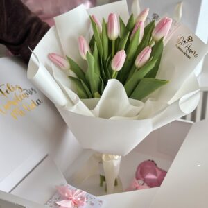 Ramo de 10 Tulipanes 🌷