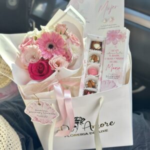 Ramito Woman 🌸 + Bombón