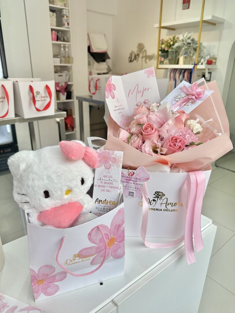 Ramo Diamore + Hello Kitty & bombones