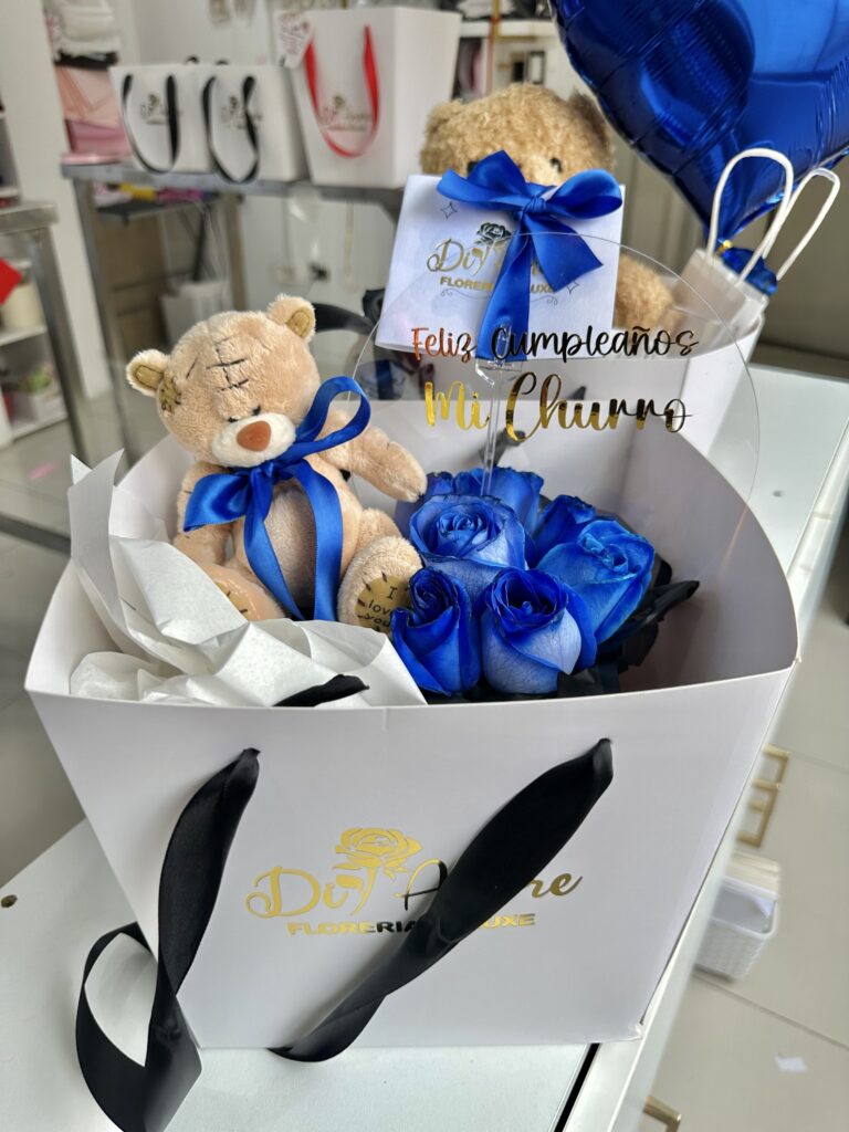 Box Blue + Palet y peluche