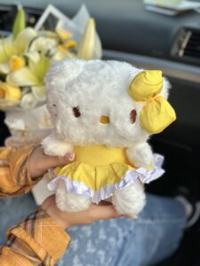 Hello kitty amarillo